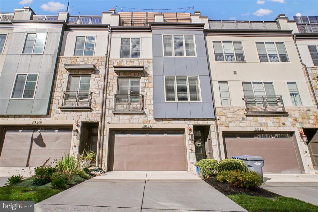 2824 RED STAR LN, Alexandria, VA 22303