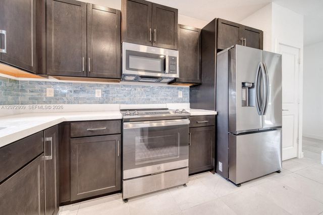 1090 SE 23rd Avenue 1090, Homestead, FL 33035