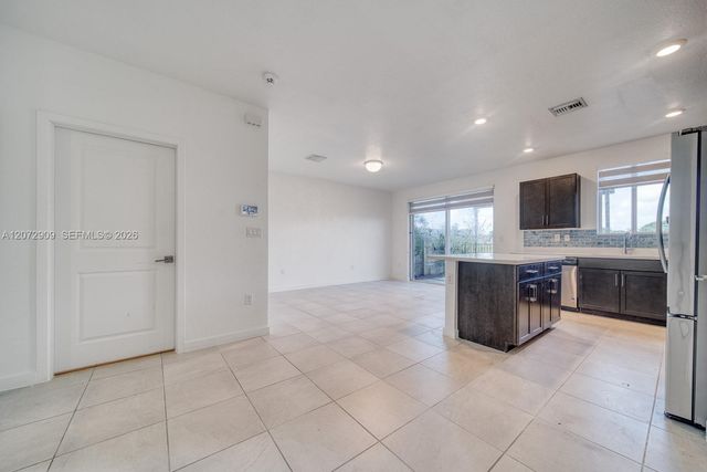 1090 SE 23rd Avenue 1090, Homestead, FL 33035