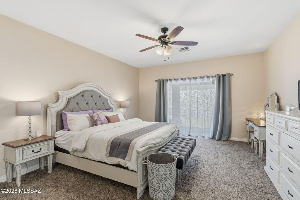 Image 15 of property listing at 527 S Sweet Ridge Drive, Vail, AZ 85641