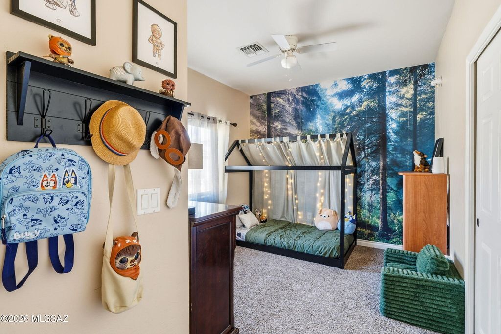 Image 21 of property listing at 527 S Sweet Ridge Drive, Vail, AZ 85641