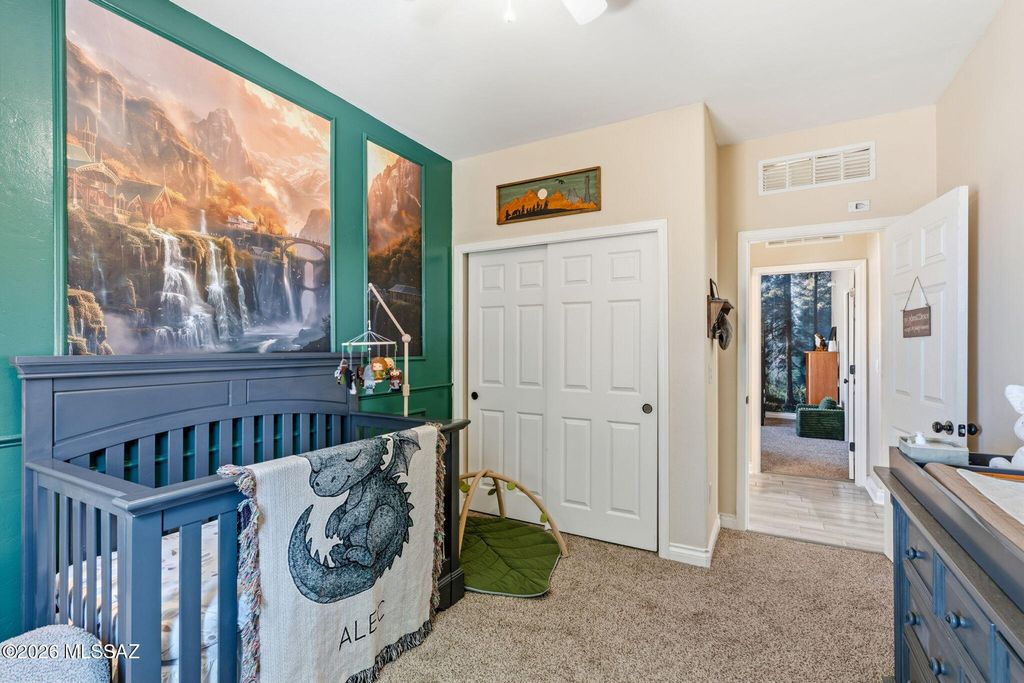 Image 25 of property listing at 527 S Sweet Ridge Drive, Vail, AZ 85641