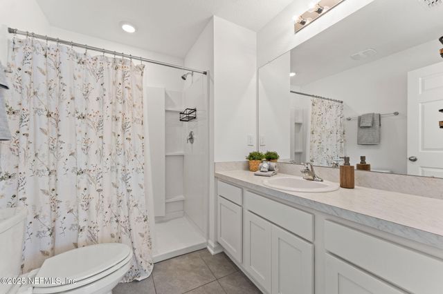 8330 ASTEROID Street, Jacksonville, FL 32256