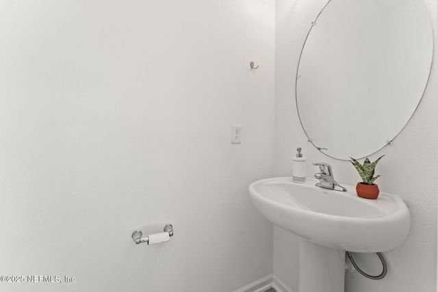 8330 ASTEROID Street, Jacksonville, FL 32256