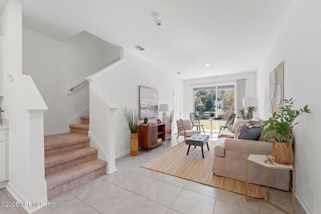 8330 ASTEROID Street, Jacksonville, FL 32256