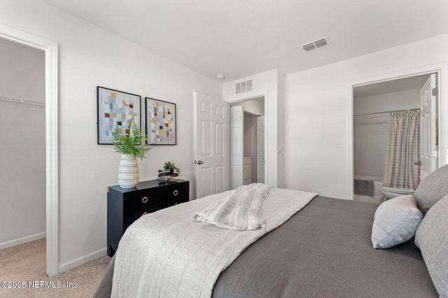 8330 ASTEROID Street, Jacksonville, FL 32256