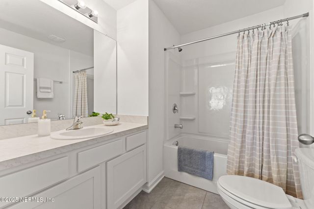 8330 ASTEROID Street, Jacksonville, FL 32256