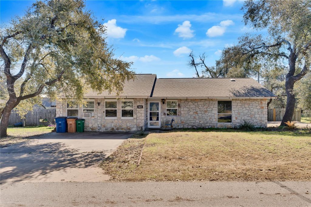 8413 Slant Oak DR, Austin, TX 78729
