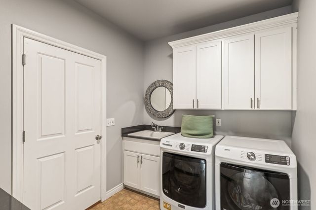 1004 23rd Street SW, Puyallup, WA 98371