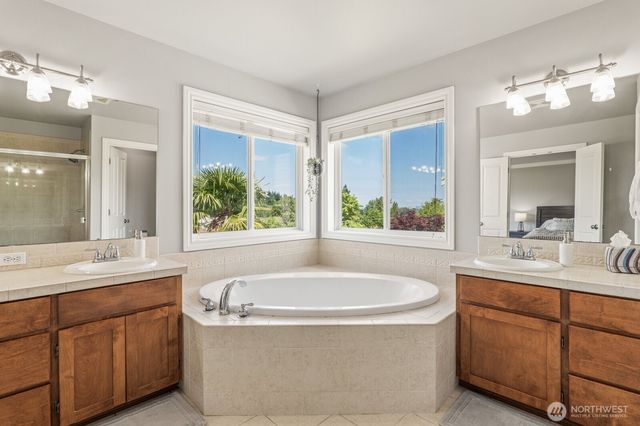 1004 23rd Street SW, Puyallup, WA 98371