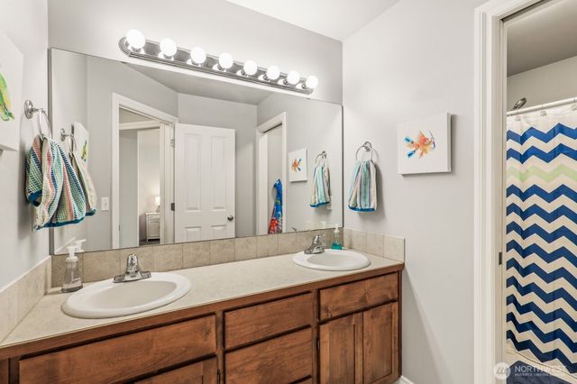 1004 23rd Street SW, Puyallup, WA 98371