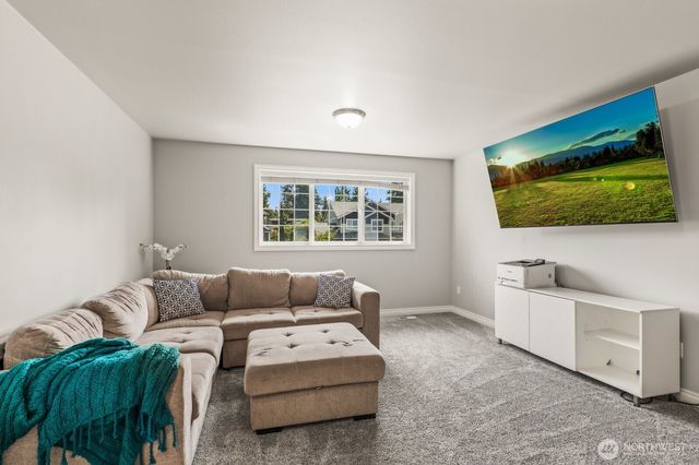 1004 23rd Street SW, Puyallup, WA 98371