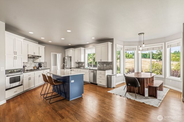 1004 23rd Street SW, Puyallup, WA 98371