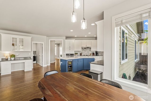 1004 23rd Street SW, Puyallup, WA 98371