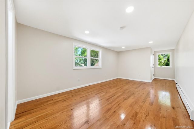 930 Park Drive, Wantagh, NY 11793