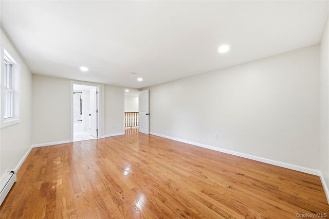 930 Park Drive, Wantagh, NY 11793