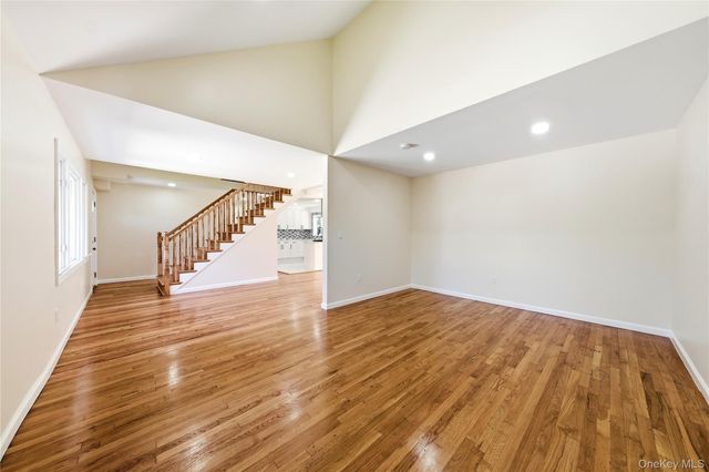 930 Park Drive, Wantagh, NY 11793