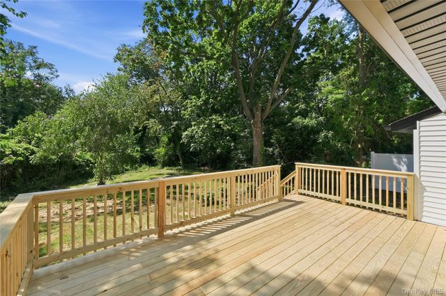 930 Park Drive, Wantagh, NY 11793