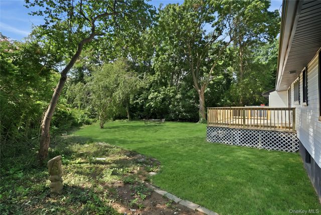 930 Park Drive, Wantagh, NY 11793