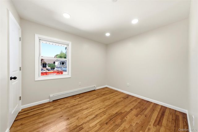 930 Park Drive, Wantagh, NY 11793