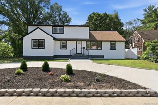 930 Park Drive, Wantagh, NY 11793