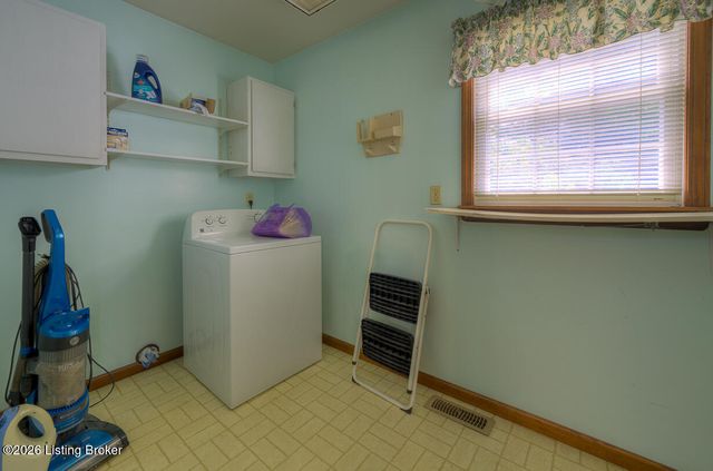 3016 Hendon Rd, Louisville, KY 40220