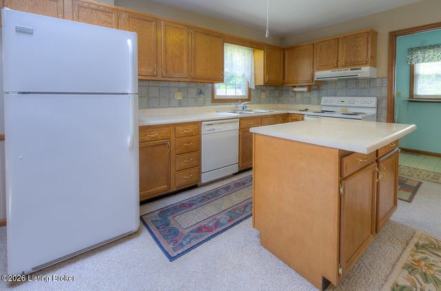 3016 Hendon Rd, Louisville, KY 40220