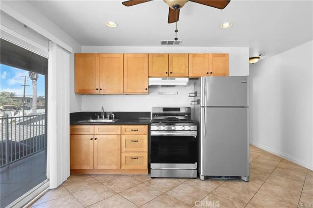 426 Grant Street, Oceanside, CA 92054