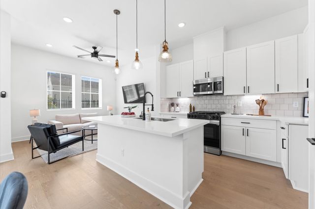 2213 Springwood Vista Lane, Houston, TX 77055