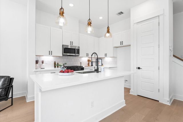 2213 Springwood Vista Lane, Houston, TX 77055