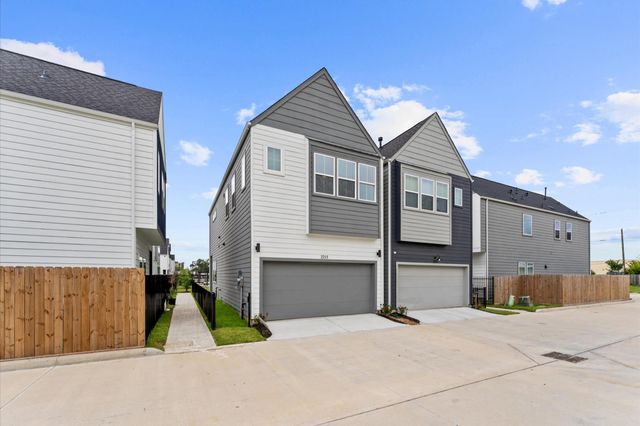 2213 Springwood Vista Lane, Houston, TX 77055