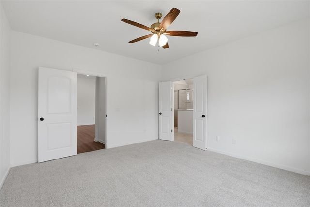 9033 NW 74th Street, Yukon, OK 73099