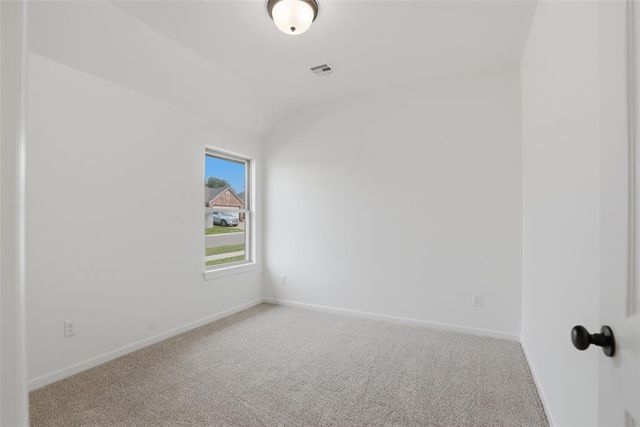 9033 NW 74th Street, Yukon, OK 73099