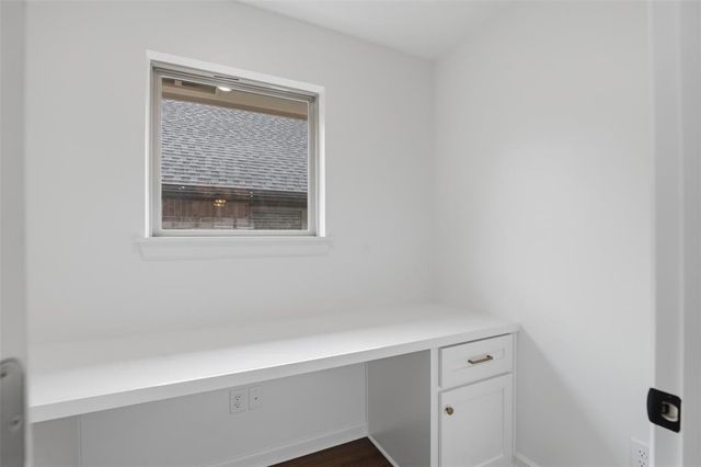 9033 NW 74th Street, Yukon, OK 73099