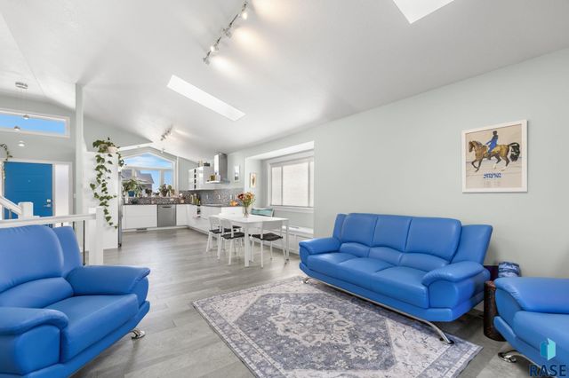 6500 E Steamboat Trl Trail, Sioux Falls, SD 57110