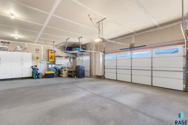 6500 E Steamboat Trl Trail, Sioux Falls, SD 57110