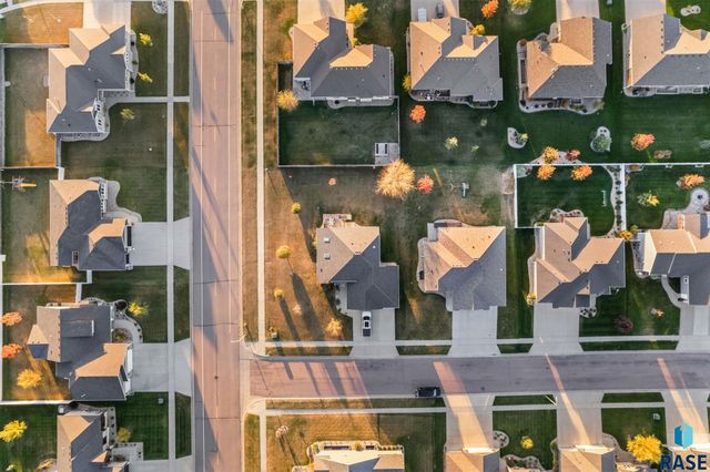 6500 E Steamboat Trl Trail, Sioux Falls, SD 57110