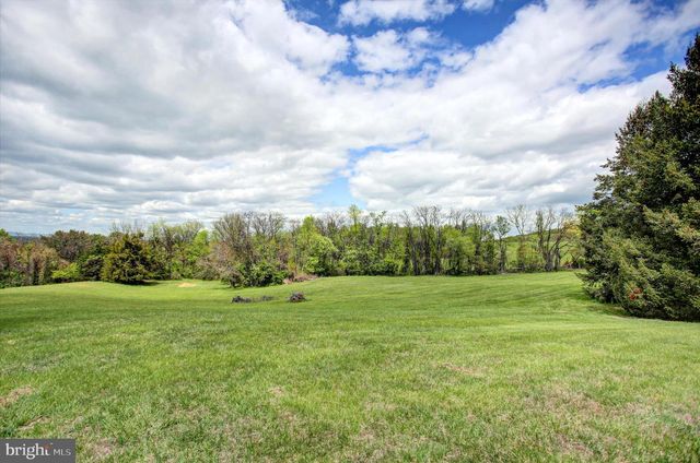 8001 MAPLEVILLE RD, Boonsboro, MD 21713