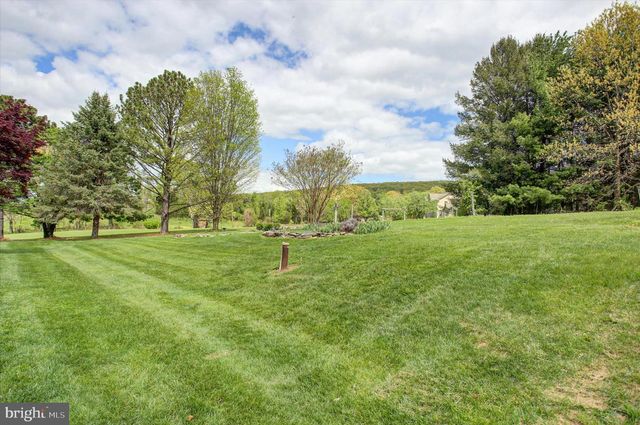 8001 MAPLEVILLE RD, Boonsboro, MD 21713