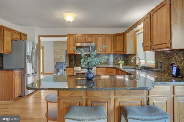 8001 MAPLEVILLE RD, Boonsboro, MD 21713