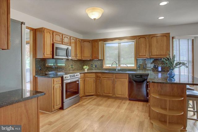 8001 MAPLEVILLE RD, Boonsboro, MD 21713