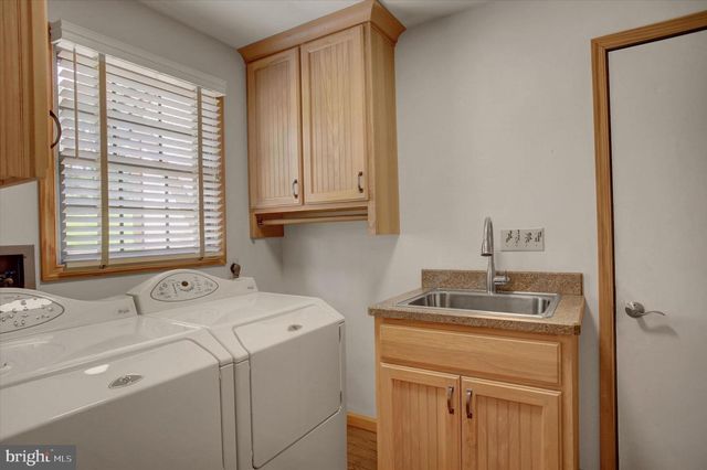 8001 MAPLEVILLE RD, Boonsboro, MD 21713