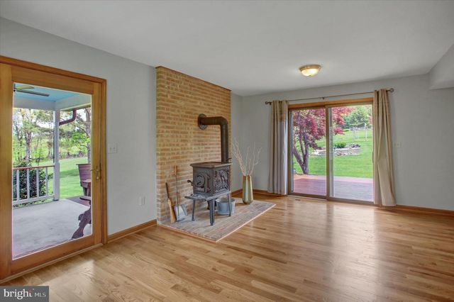 8001 MAPLEVILLE RD, Boonsboro, MD 21713