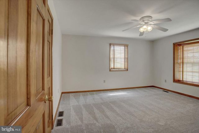 8001 MAPLEVILLE RD, Boonsboro, MD 21713