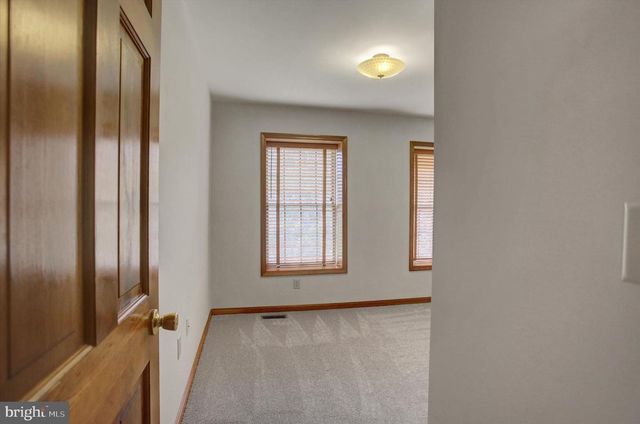 8001 MAPLEVILLE RD, Boonsboro, MD 21713