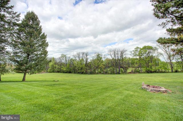 8001 MAPLEVILLE RD, Boonsboro, MD 21713