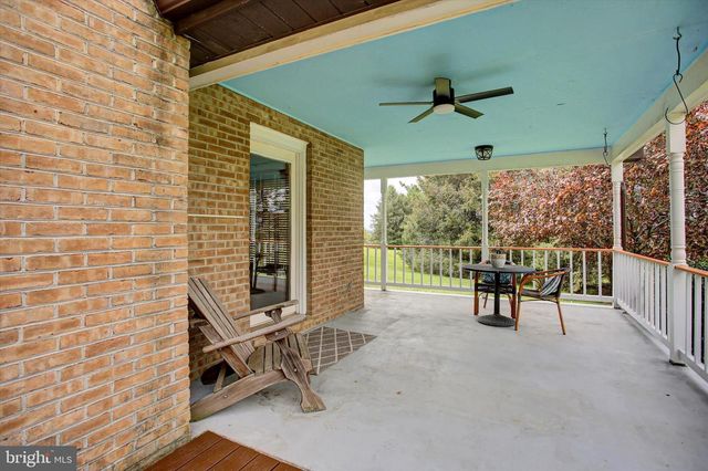 8001 MAPLEVILLE RD, Boonsboro, MD 21713