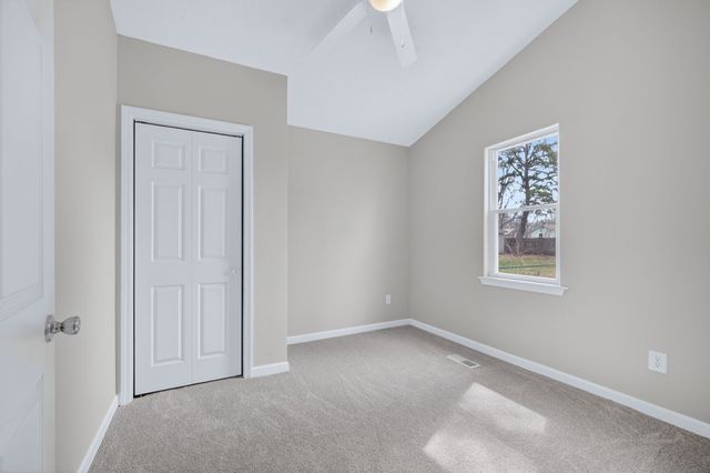 2343 E Grand Avenue, Des Moines, IA 50317