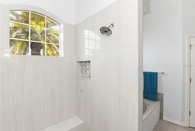 9 LONDON DR, Palm Coast, FL 32137