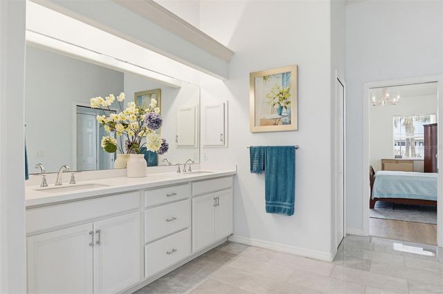 9 LONDON DR, Palm Coast, FL 32137